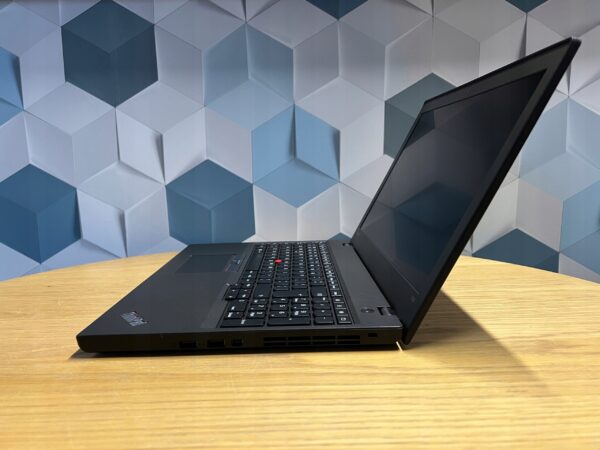Lenovo T560 i5 16GB 2TB SSD FullHD Office Windows 10 - obrazek 4