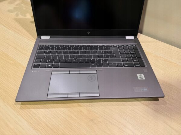 HP ZBook Fury 15 G7 i7-10850H 6 x 5.1 GHz 64GB 2TB SSD NVIDIA RTX Win 11 - obrazek 2