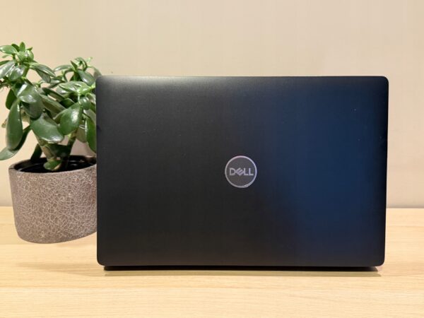 Laptop Dell Precision 3541 15,6 i7-9850H 16GB 2TB SSD Nvidia Windows 11 - obrazek 5
