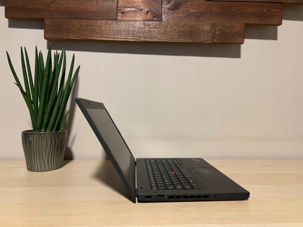 Lenovo T460p i7-6820HQ 16GB 512GB SSD Office Full HD Windows 11 - obrazek 3