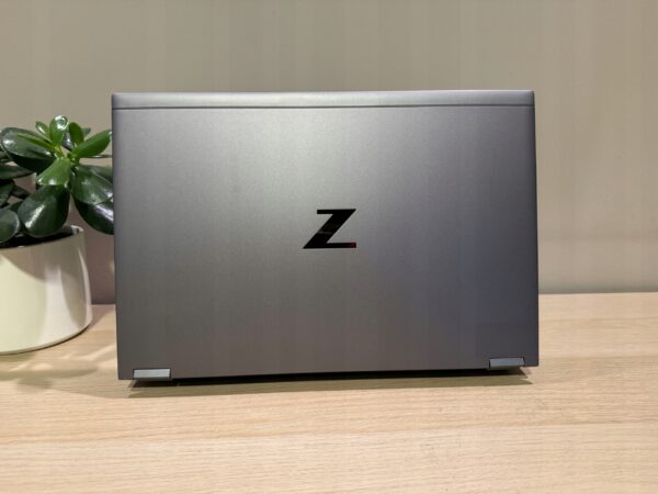 HP ZBook Fury 15 G7 i7-10850H 6 x 5.1 GHz 64GB 1TB SSD NVIDIA RTX Win 11 - obrazek 3