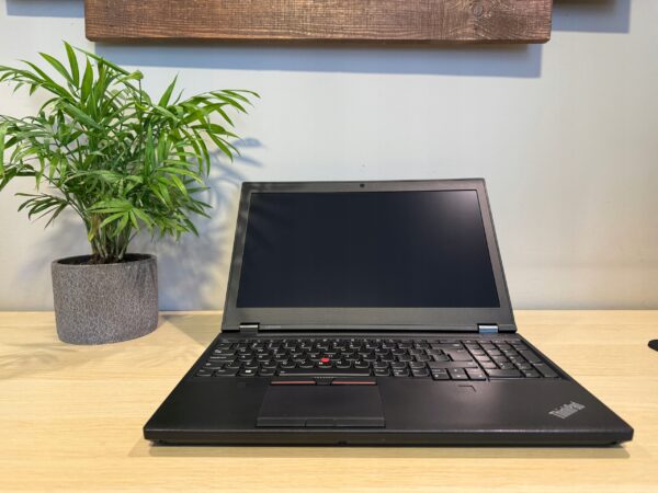 Laptop Lenovo ThinkPad P51 15,6 i7-7820HQ 32GB 512SSD NVIDIA Windows 11 - obrazek 2