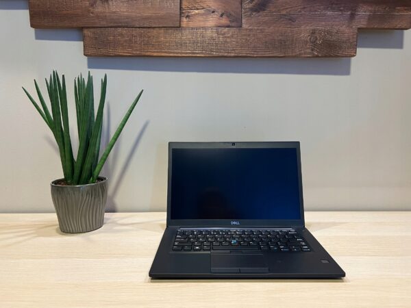 Ultrabook Dell 7490 i5-8gen 14 16GB 256GB SSD 4x3.6GHz FullHD Windows 11 - obrazek 5