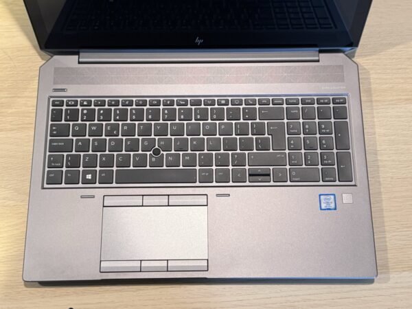 HP ZBOOK 15 G5 i7-8850H 32GB 512SSD NVIDIA P2000 Windows 11 - obrazek 4