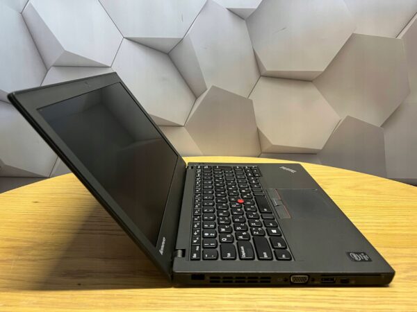 Lenovo Thinkpad x250 i5-gen 8GB 256SSD Office W10 - obrazek 4