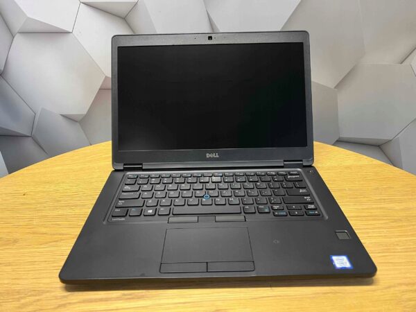 Laptop Dell Latitude 5480 i7-7820HQ 14,1 8GB 256GB Nvidia Windows 11 - obrazek 2