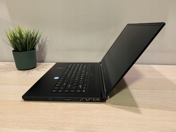 Laptop MSI GS65 Stealth Thin 15,6 i7 32GB 512GB GTX1070 RGB 144Hz Win 11 - obrazek 4