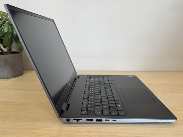 Laptop Dell Precision 7670 i7-12850HX RTX A2000 8GB GDDR6 | 32GB 1TB SSD - obrazek 4