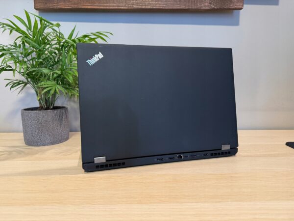 Laptop Lenovo ThinkPad P51 15,6 i7-7820HQ 32GB 512SSD NVIDIA Windows 11 - obrazek 5