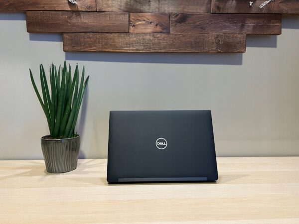 Ultrabook Dell 7490 i5-8gen 14 16GB 256GB SSD 4x3.6GHz FullHD Windows 11 - obrazek 7