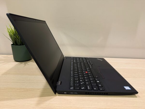 Lenovo ThinkPad P52S Core i7-8650U  16Gb 512GB SSD Nvidia P500 FHD IPS  Win 11 - obrazek 3