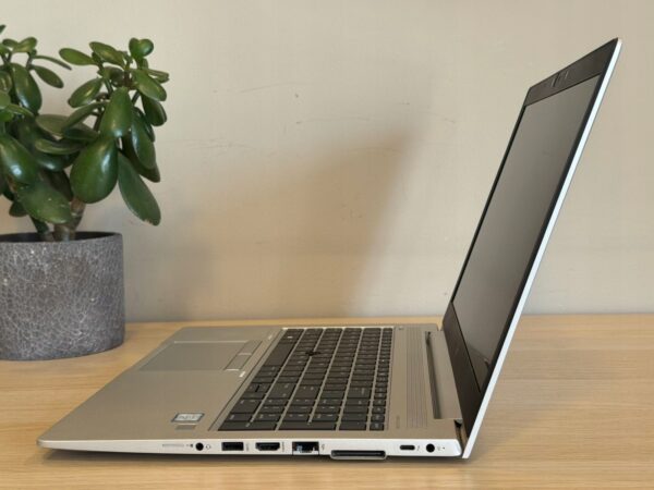 Laptop HP EliteBook 850 G6 15,6 i5-8365U 32GB 512GB Full HD Windows 11 - obrazek 4