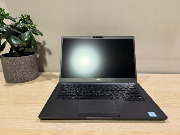 Laptop Dell Latitude 7300 13,3 i5-8365U 8GB 256GB Full HD Windows 11 - obrazek 3