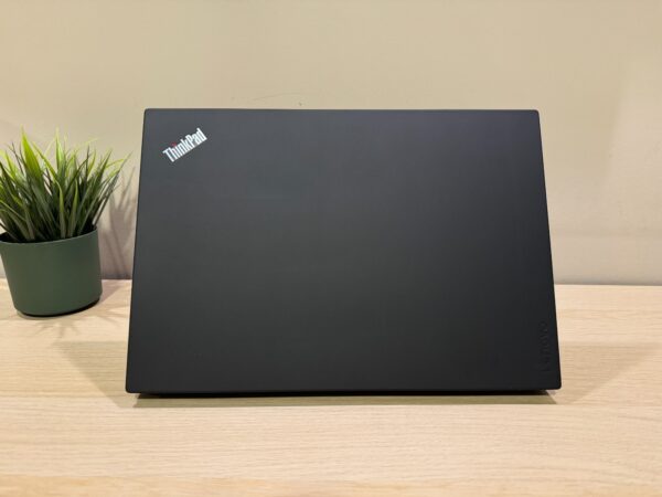 Lenovo ThinkPad P52S Core i7-8650U  16Gb 512GB SSD Nvidia P500 FHD IPS  Win 11 - obrazek 5