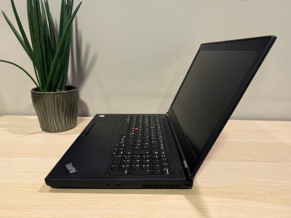 Laptop Lenovo ThinkPad P53 15,6 i7-9850H 16GB 1TB SSD NVIDIA T1000 WIN11 - obrazek 4