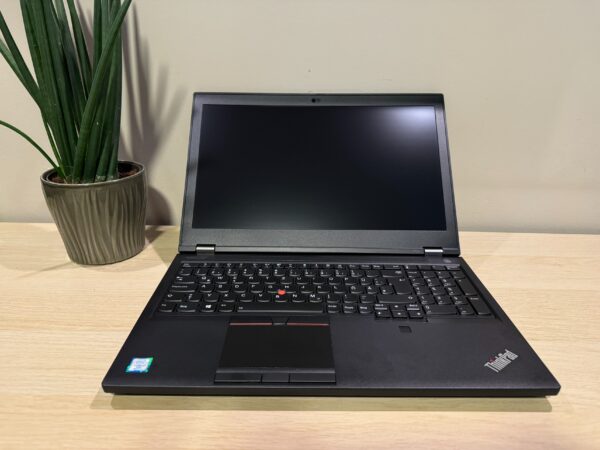 Laptop Lenovo ThinkPad P53 15,6 i7-9850H 16GB 1TB SSD NVIDIA T1000 WIN11 - obrazek 2