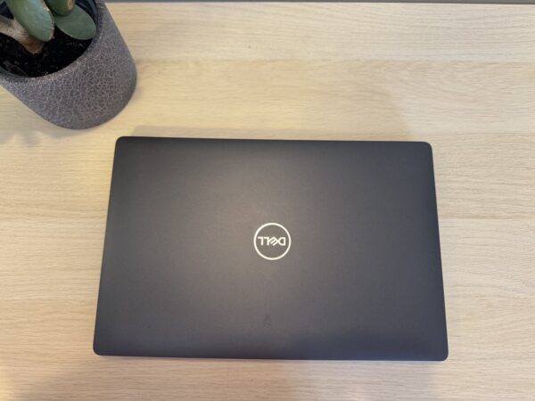 Laptop Dell Latitude 5500 15,6 i5-8365U 16GB 512GB SSD Windows 11 - obrazek 3