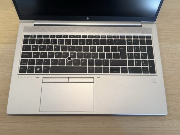 Laptop HP EliteBook 850 G8 15,6 i5-11gen 8GB 256GB Full HD Windows 11 - obrazek 6