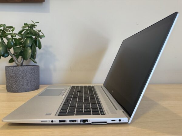 Laptop HP EliteBook 850 G5 15,6 i5-8350U 16GB 512GB Full HD Windows 11 - obrazek 4
