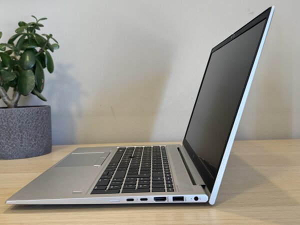 Laptop HP EliteBook 850 G8 15,6 i5-11gen 8GB 256GB Full HD Windows 11 - obrazek 4