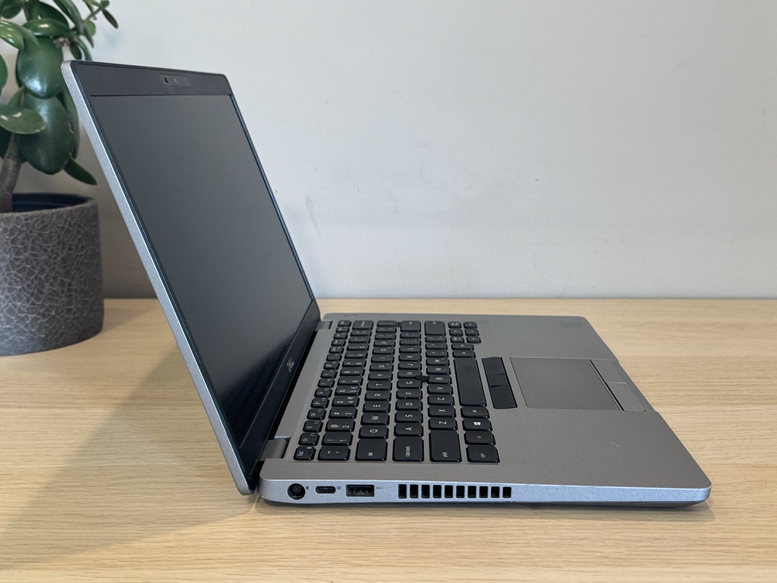 Laptop Dell Latitude 5410 14 i5-10gen 8GB 1TB Office Full HD Windows 11 - obrazek 4