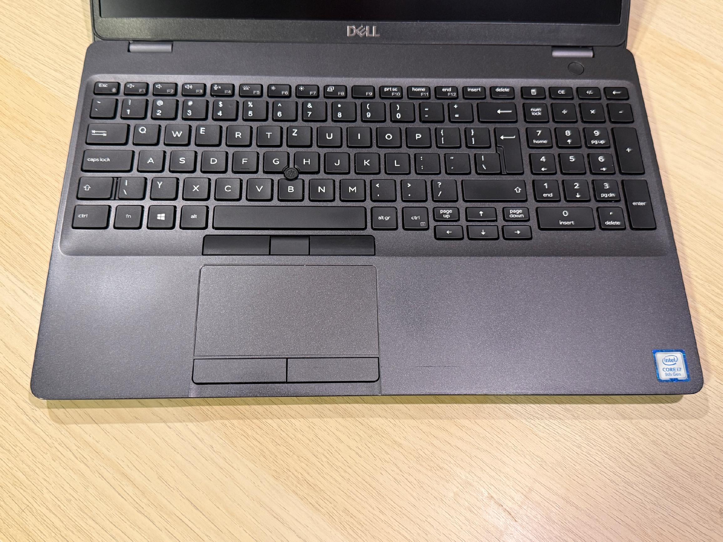Laptop Dell Precision 3541 15,6 i7-9850H 32GB 1TB SSD Nvidia Windows 11 - obrazek 6
