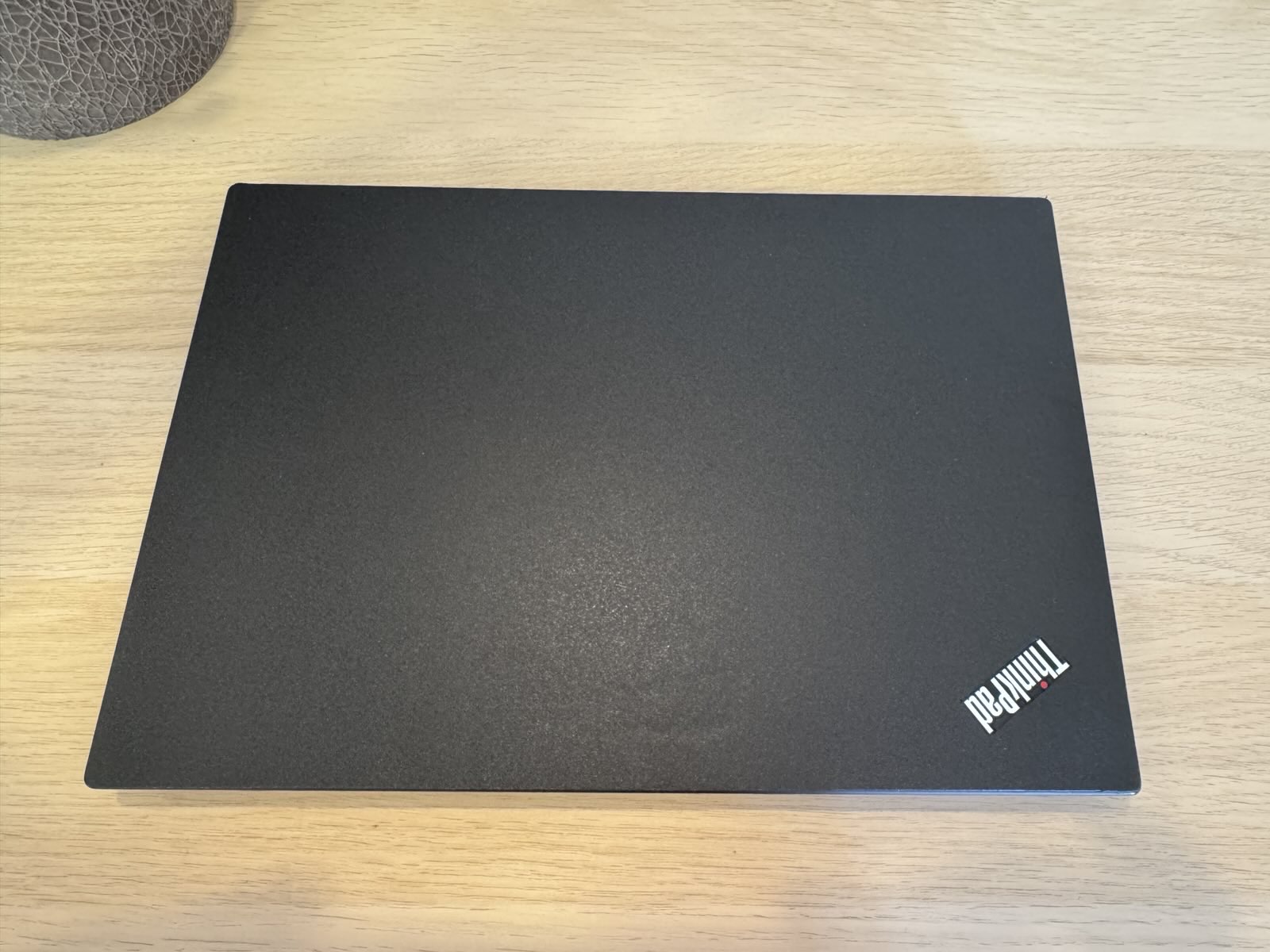 Lenovo ThinkPad T495 14 AMD Ryzen 7 PRO 3700U 8GB 256GB SSD Windows 11 - obrazek 2
