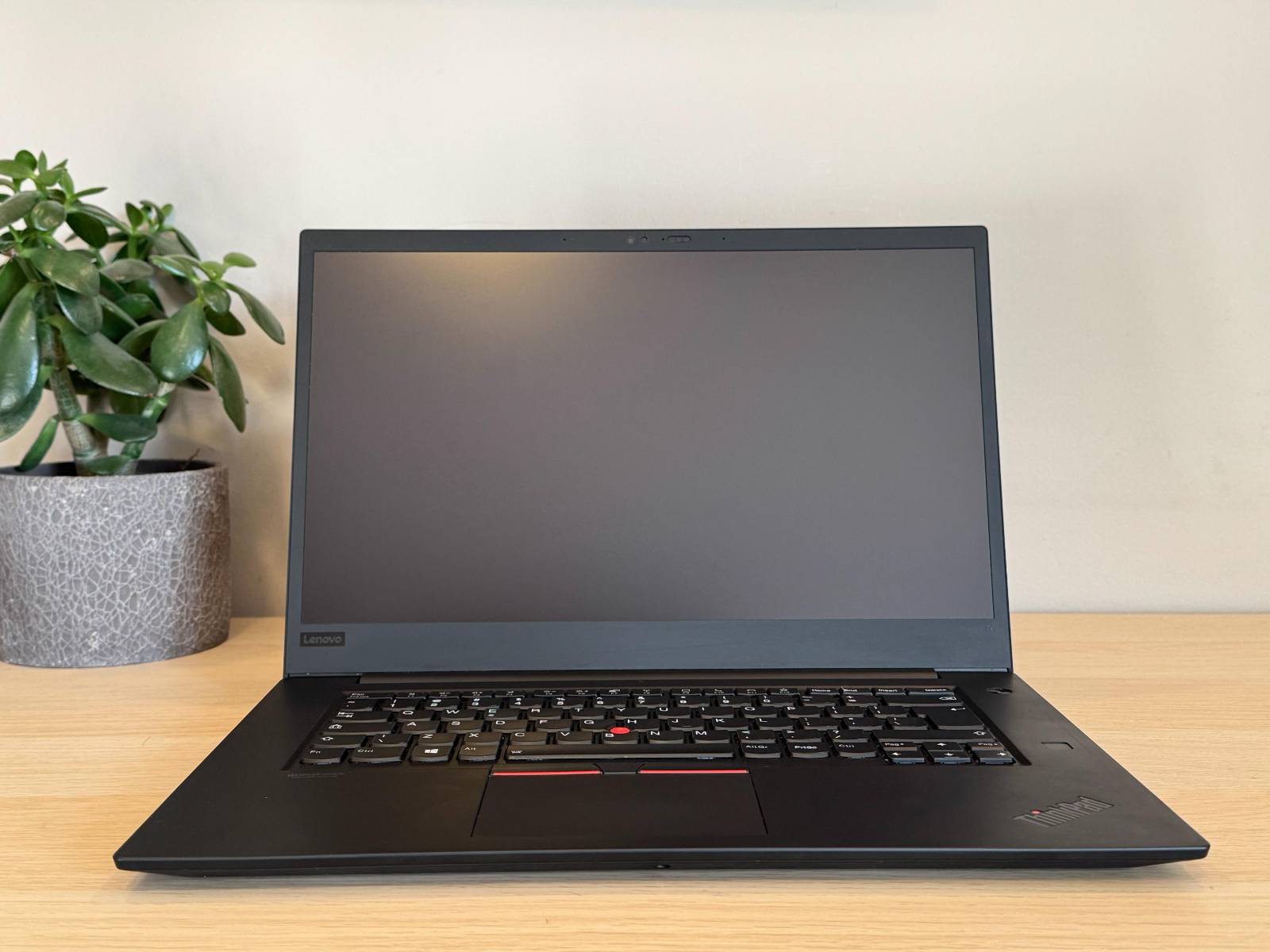 Lenovo ThinkPad P1 Gen 3 15,6 i7-10875H 32GB 1TB SSD Nvidia Windows 11 - obrazek 2