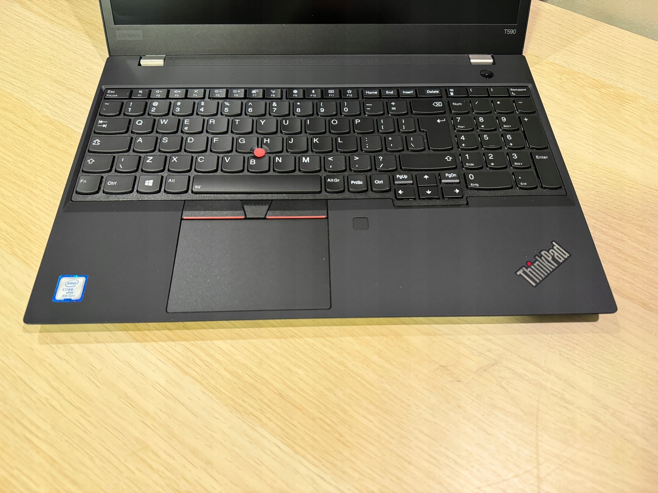Lenovo ThinkPad T590 15,6 i5-8365U 4x4.1GHz 16GB 2TB SSD Full HD Win 11 - obrazek 6