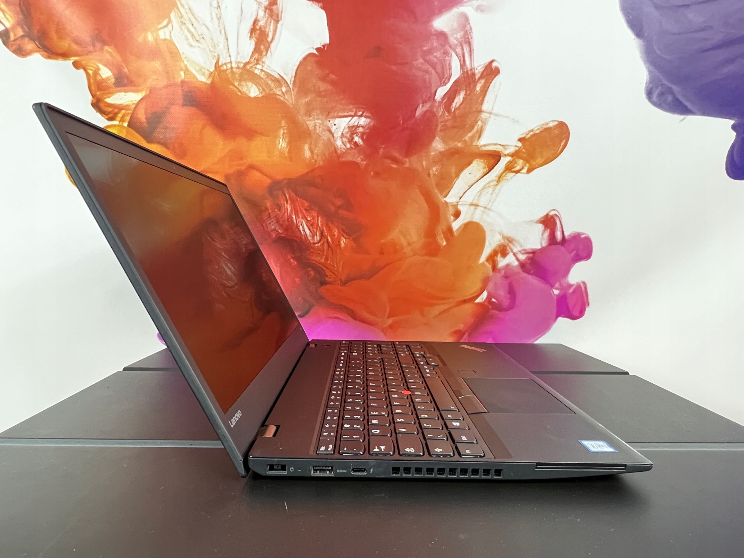 Lenovo ThinkPad T570 i5 15.6 32GB 256GB SSD Full HD IPS Windows 11 - obrazek 4