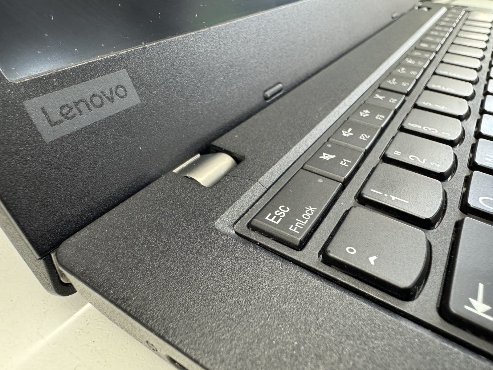 Laptop Lenovo ThinkPad L480 14 i5-8250U 8GB 256GB Full HD IPS W11 Klasa B - obrazek 4