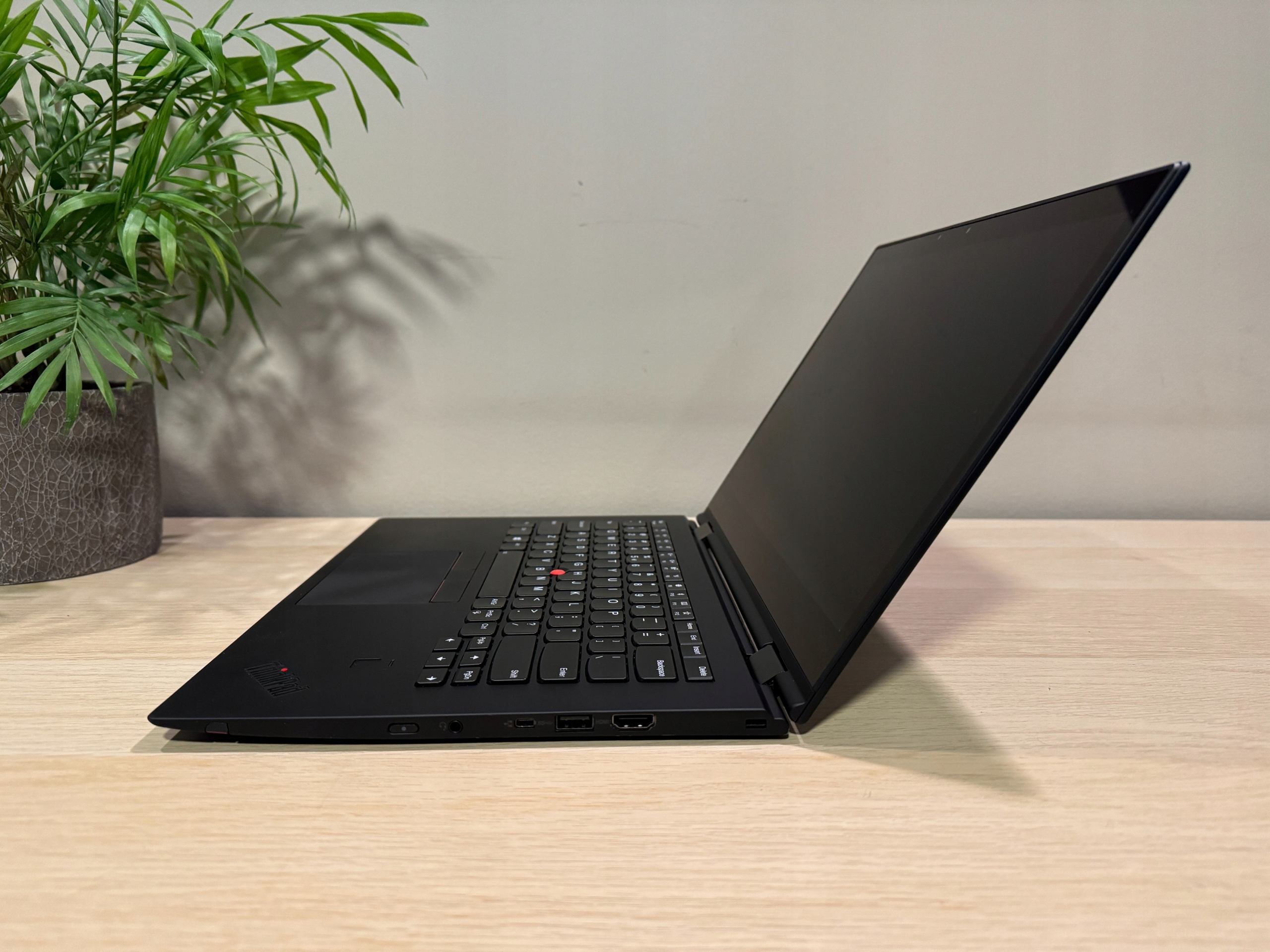 Lenovo ThinkPad X1 Yoga 3 gen 14 i7 16GB 512GB SSD Windows 11 - SILVER - obrazek 6