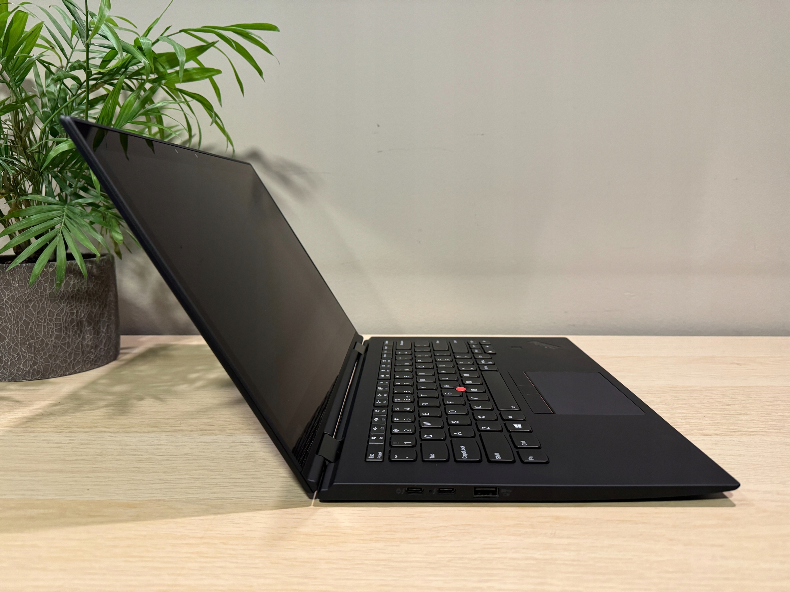 Lenovo ThinkPad X1 Yoga 3 gen 14 i7 16GB 512GB SSD Windows 11 - SILVER - obrazek 5