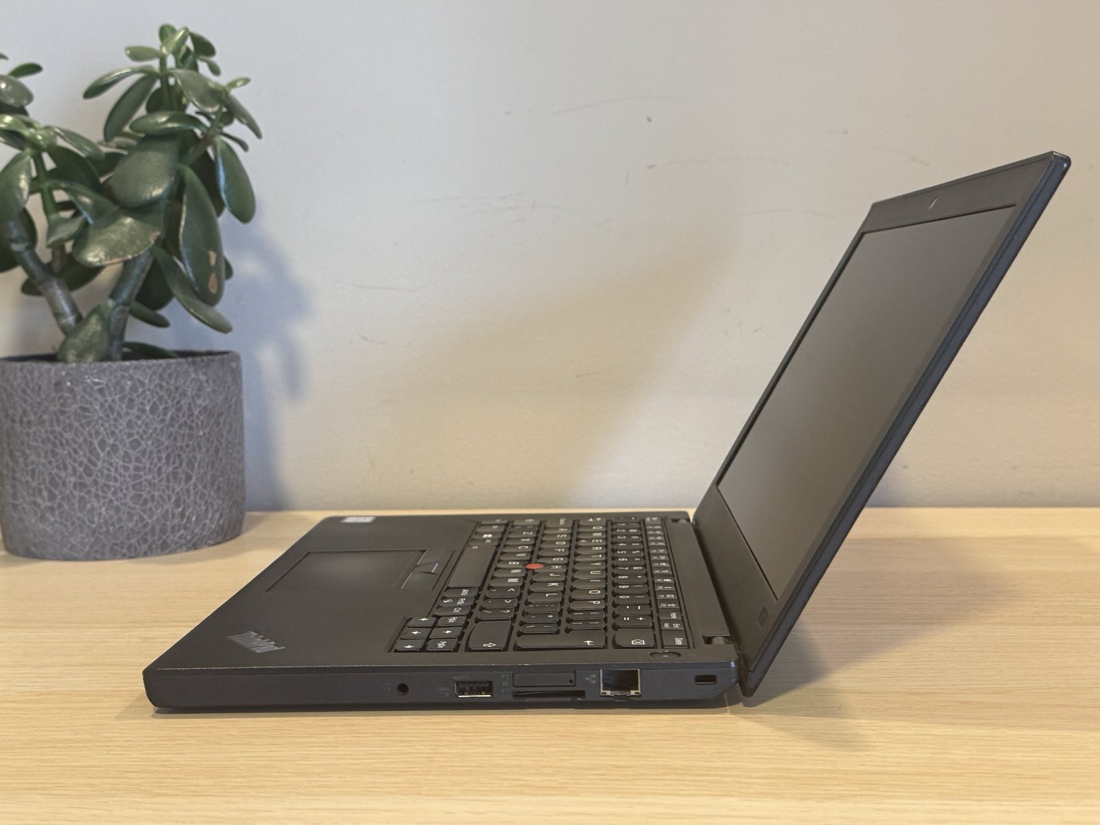 Lenovo ThinkPad X270 12,5 i5 16GB 2TB Office Windows 10 - obrazek 6