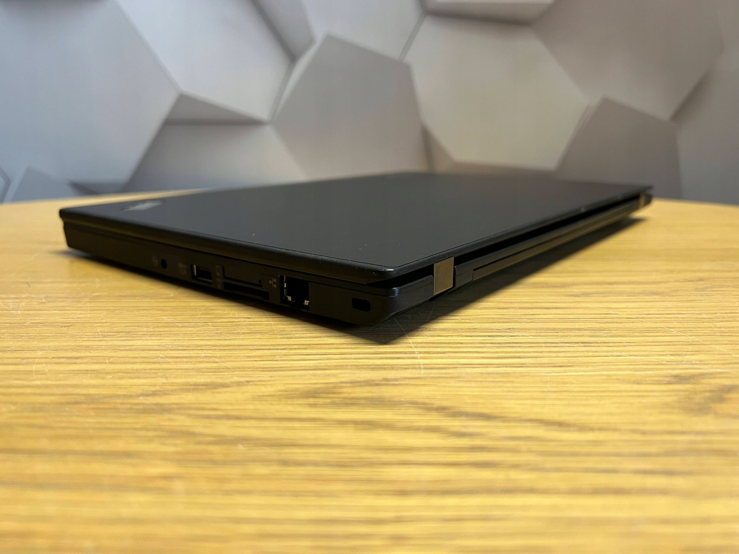 Lenovo Thinkpad x250 i5-gen 8GB 256SSD Office W10 - obrazek 8