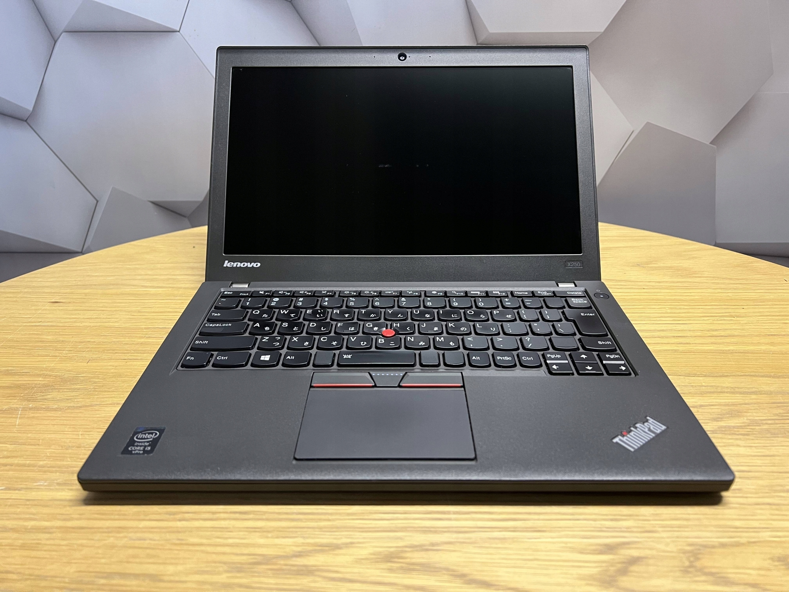 Lenovo Thinkpad x250 i5-gen 8GB 256SSD Office W10 - obrazek 2